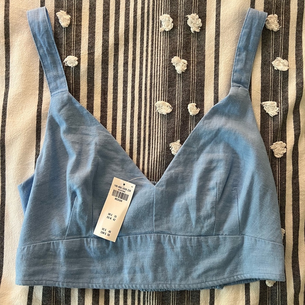 Abercrombie blue crop top